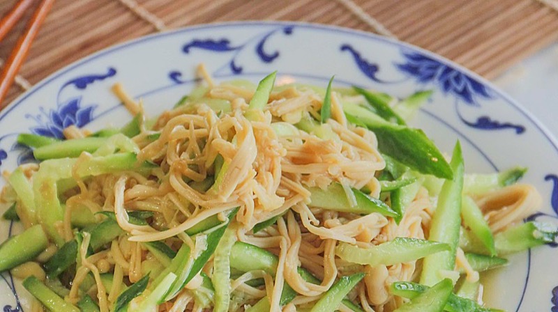Shredded cucumber and enoki mushroom salad